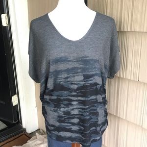 *SIZES ADDED*NWT Enti Clothing blue/grey/black super soft tee w/tapered sides